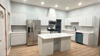 Building Photo - 22 Virginia Ave