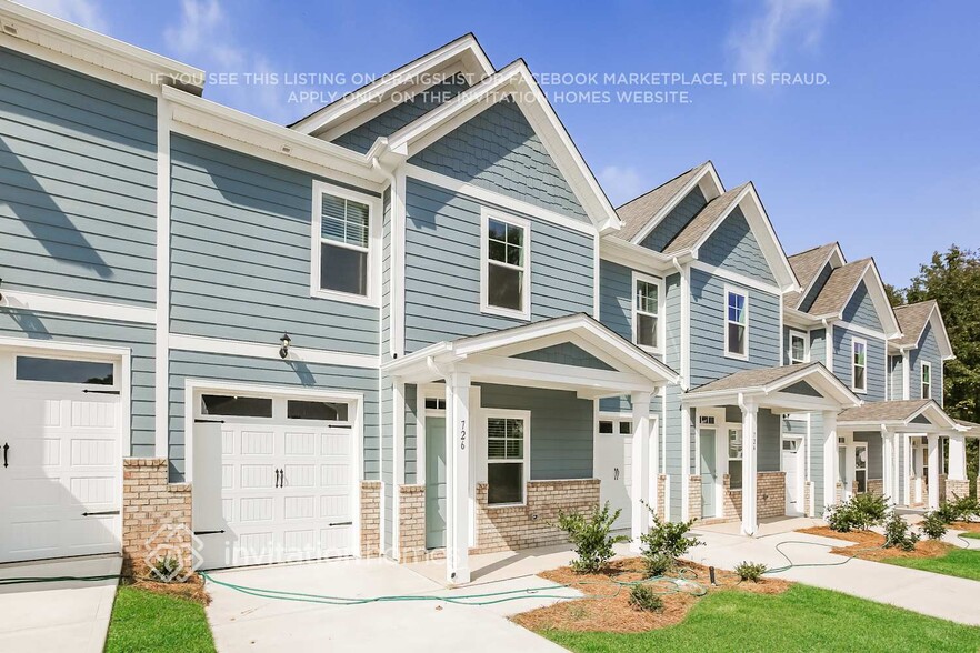 Building Photo - 726 Stewarts Crk Dr