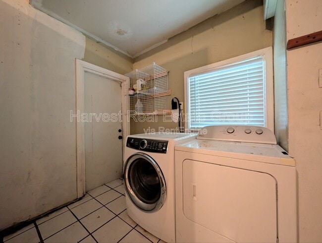 Building Photo - 500 Warden Ave