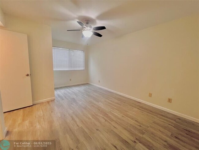 Building Photo - 9044 W Atlantic Blvd