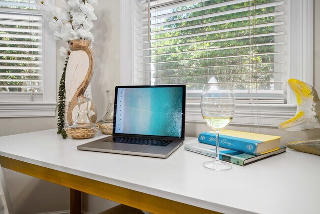 Building Photo - 4518 John Ave