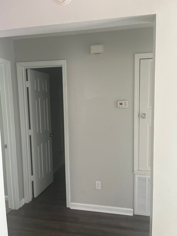 Building Photo - 1843 W Jackson St