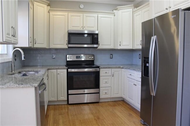 Building Photo - 505 Towne Ridge Way