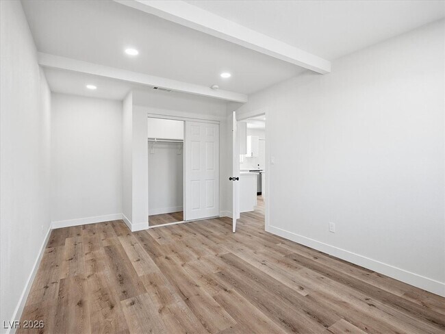 Building Photo - 604 Stanford St