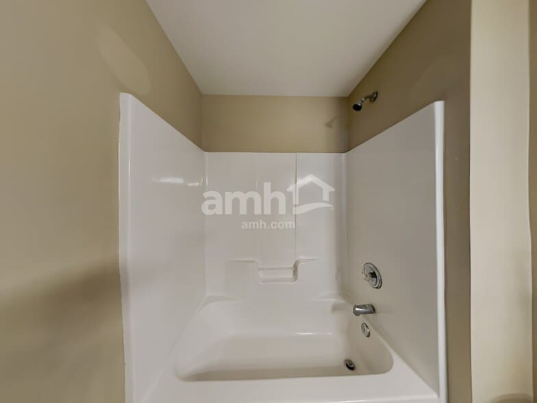 Building Photo - 13309 Salvo Dr