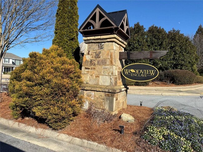 Building Photo - 414 Spring View Dr