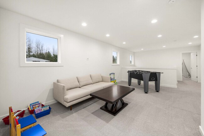 Building Photo - 11612 SE 196th St