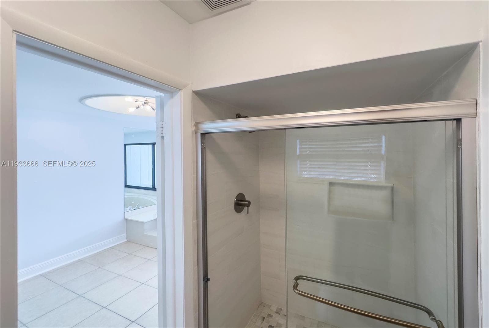 Building Photo - 15518 Braemar Ct