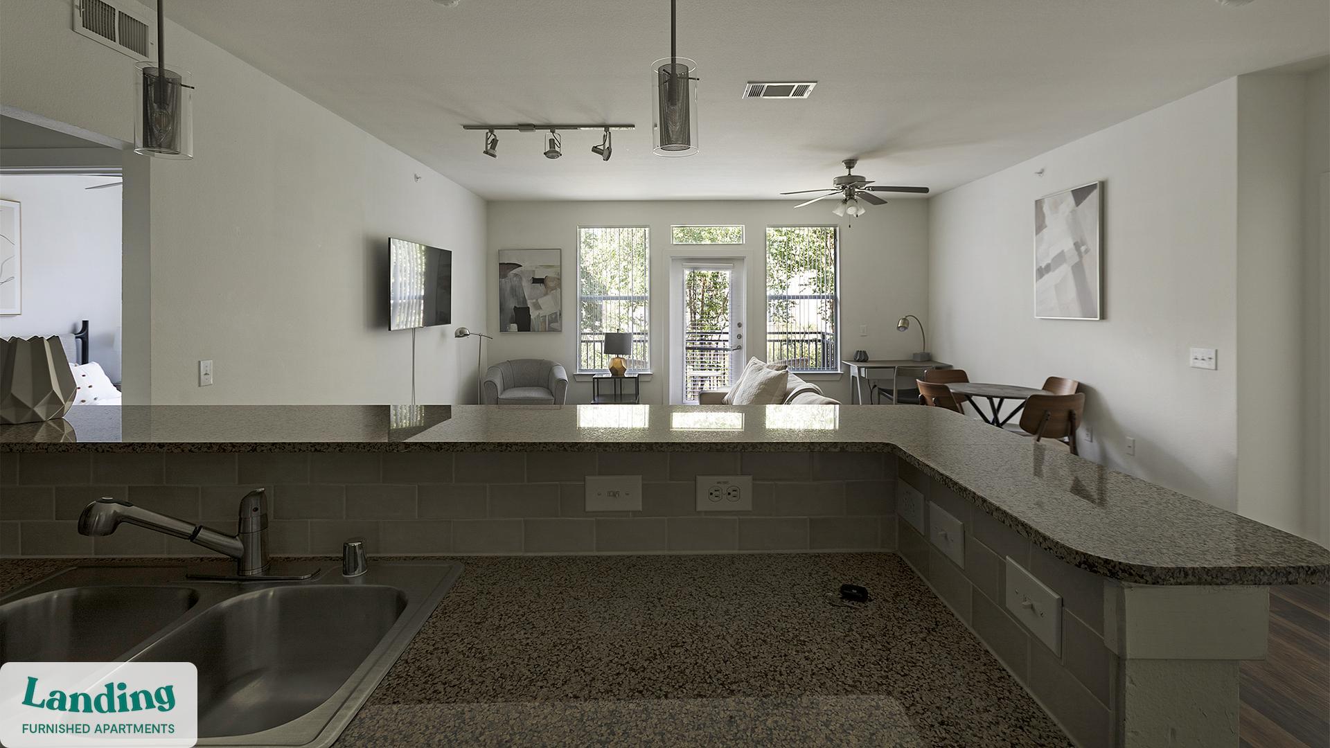 Building Photo - 7373 Valley View Ln