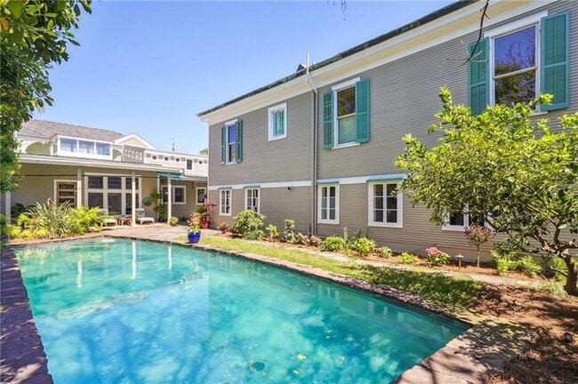 Building Photo - 4301 Iberville St