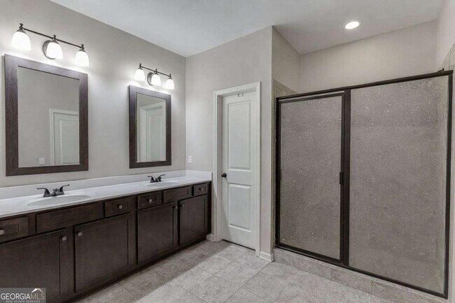 Building Photo - 4518 Hidden Creek Dr