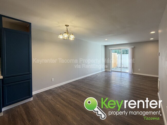 Building Photo - 5002 S 30th St