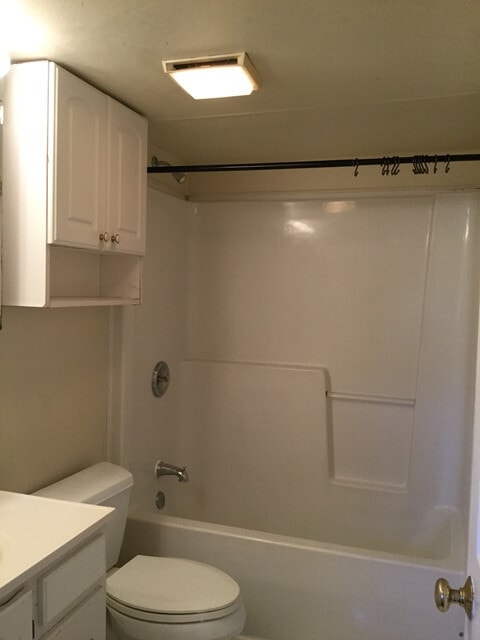 Building Photo - Spacious 3/2 Mobile Home