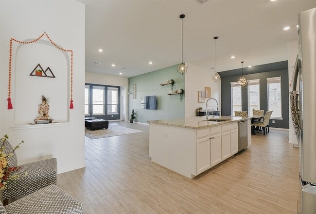 Building Photo - 9407 Camden Clf Ct