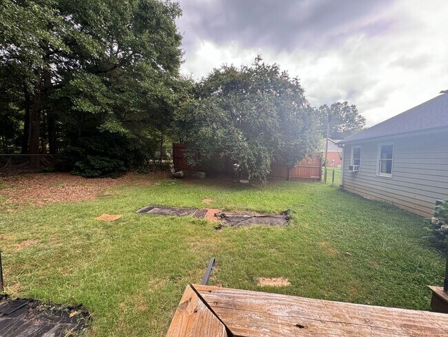 Building Photo - Wonderful Bogart Home in Pleasant Pines!