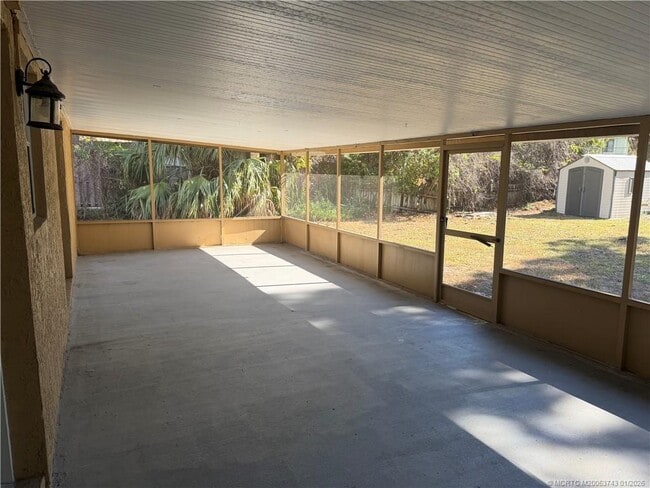 Building Photo - 820 NW 10th Terrace