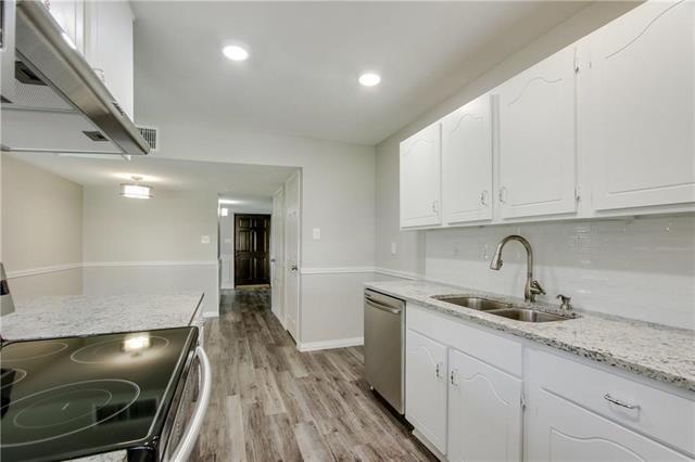 Building Photo - 418 Woodhurst Dr
