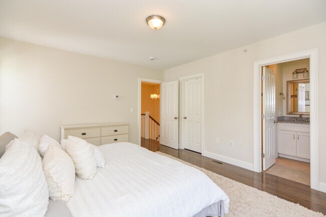 Building Photo - 34 Acadia Ln