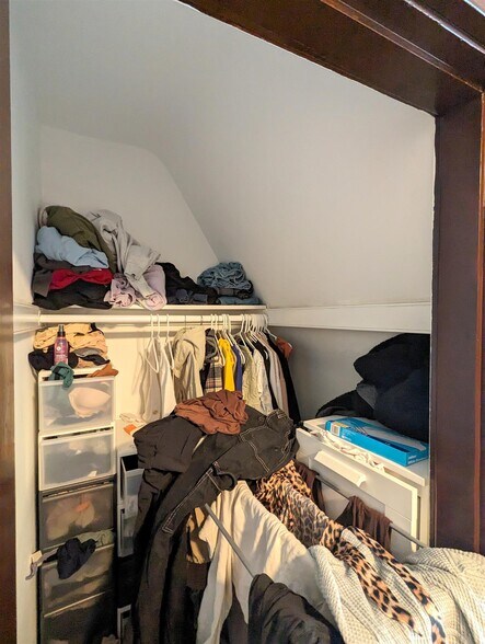 Building Photo - 92 Powder House Blvd