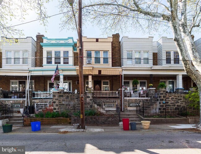 Building Photo - 862 N Beechwood St