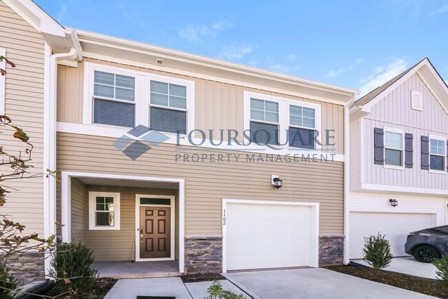 Building Photo - New Townhome | Washer/ Dryer Included |Fib...