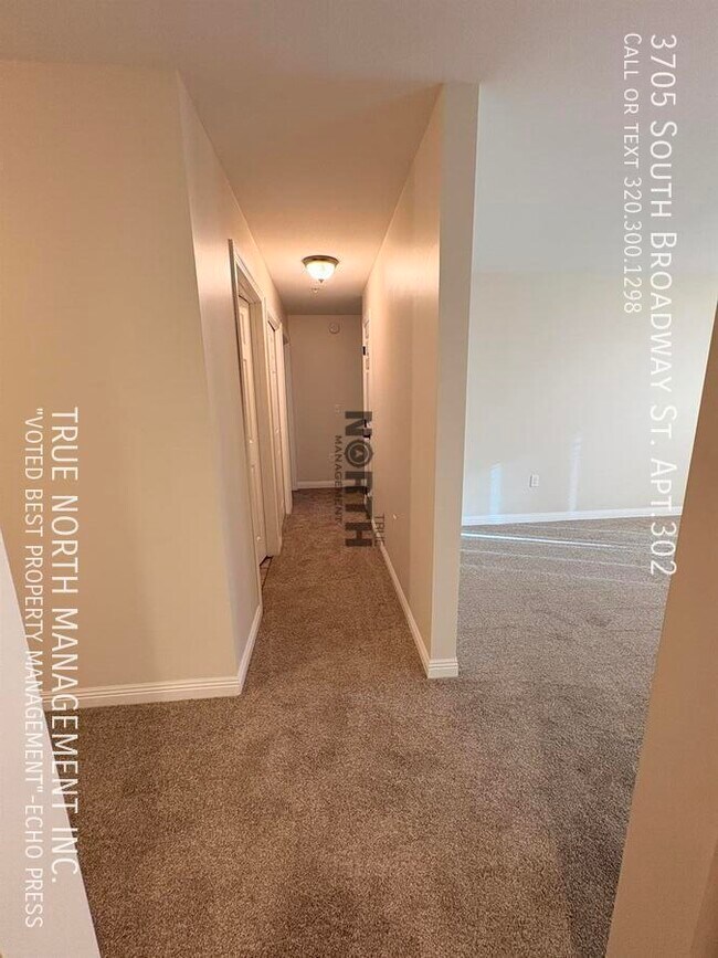 Building Photo - 3705 S Broadway St