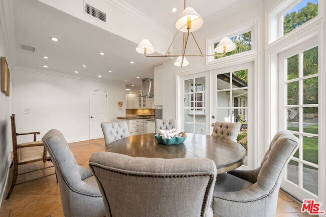 Building Photo - 9023 Alto Cedro Dr