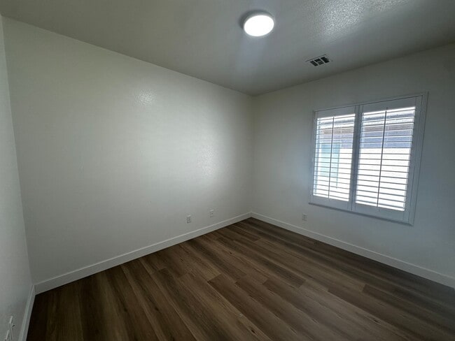Building Photo - AUTUMN RIDGE AT SUMMERLIN-PHAS