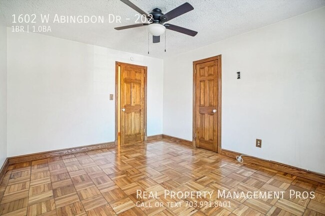 Building Photo - 1602 W Abingdon Dr