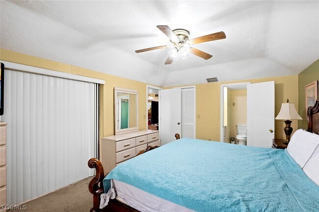 Building Photo - 2039 Golfside Village Dr