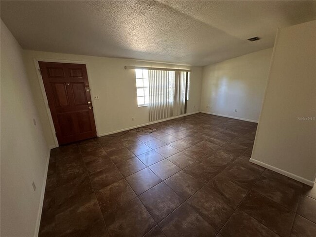 Building Photo - 22102 FL-46