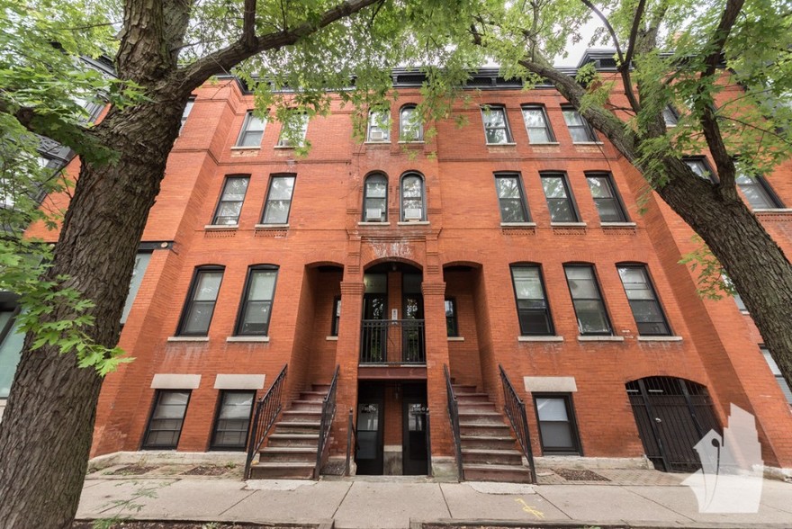 Primary Photo - 1208 W Wrightwood Ave