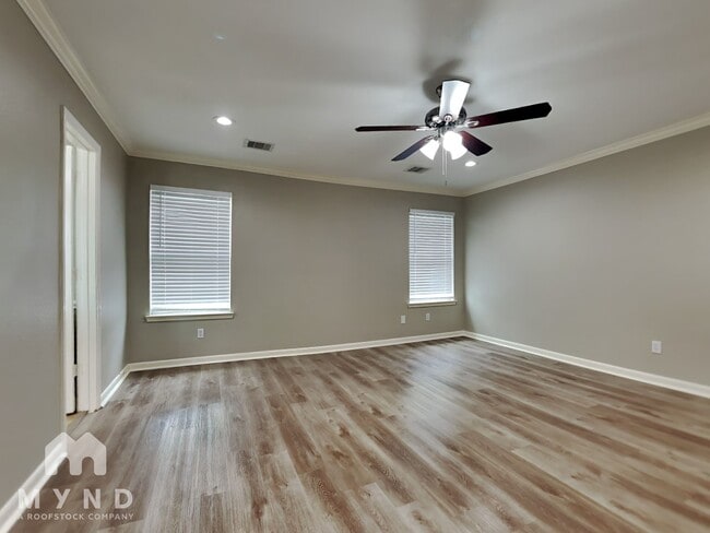 Building Photo - 7102 Cypress Pr Dr