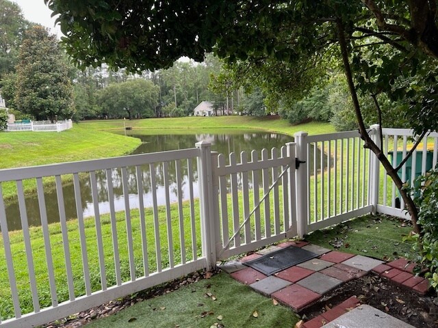 Patio - 449 Gardners Cir