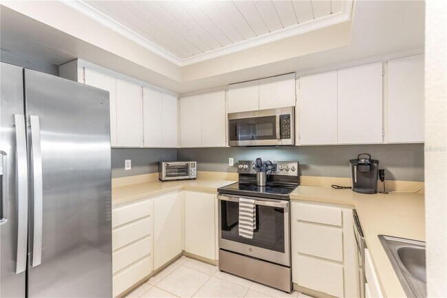 Building Photo - 700 Island Way