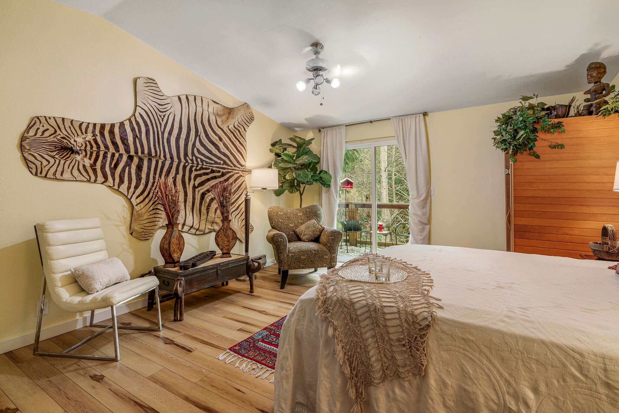 Balcony off Master - 20043 Forest Park Dr NE