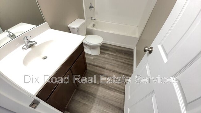 Building Photo - 2167 Pine Valley Dr