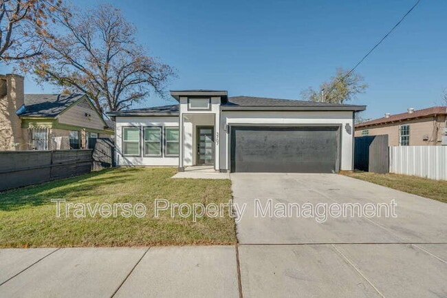 Primary Photo - 3707 Penelope St