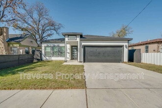 Building Photo - 3707 Penelope St