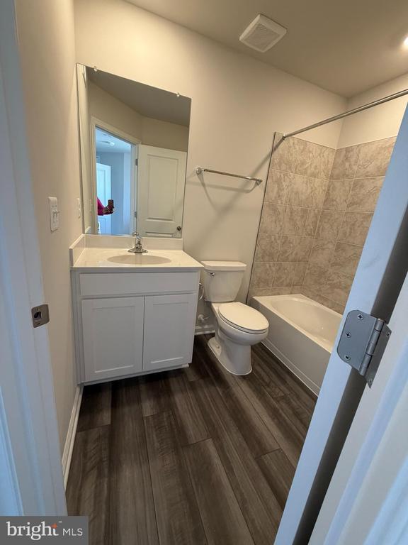 Building Photo - 43 Rolling Branch Dr