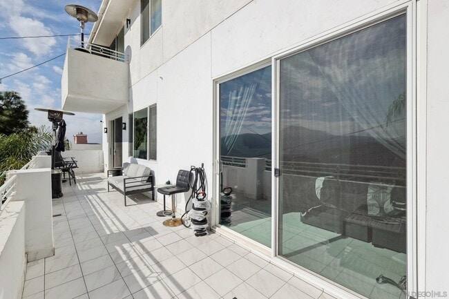 Building Photo - 1644 Cuyamaca Ave