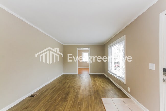 Building Photo - 225 Burke Ave