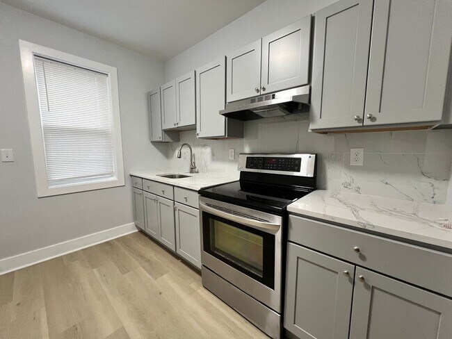 Building Photo - 1502 S Etting St