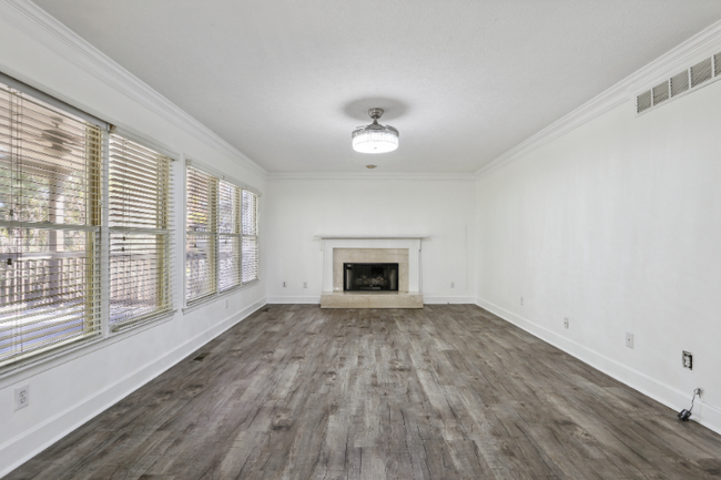 Building Photo - 1351 Hearthstone Way NW