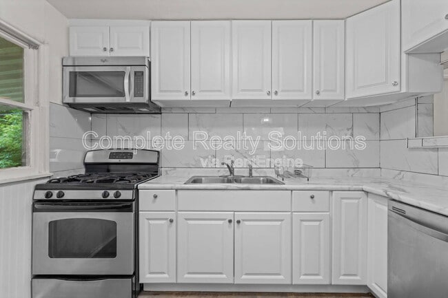 Building Photo - 1736 Nemnich Rd