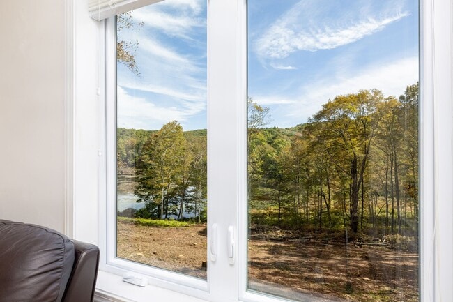 Building Photo - 235 White Deer Rocks Rd