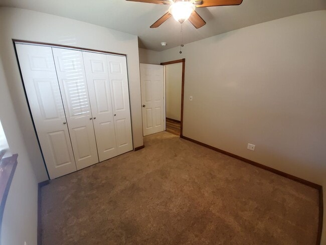 Building Photo - Great Family Home