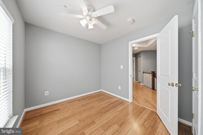 Building Photo - 13131 Clarksburg Square Rd