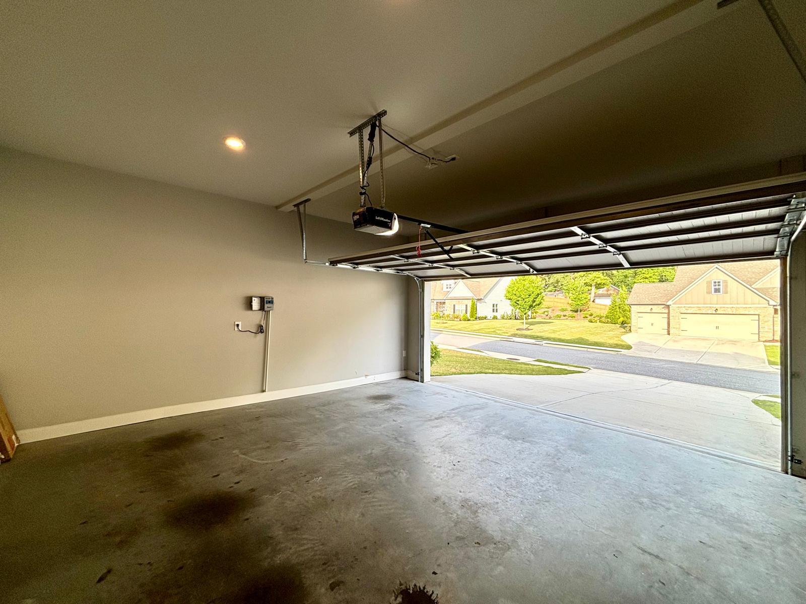 2 car garage - 1920 Grand Lanier Dr