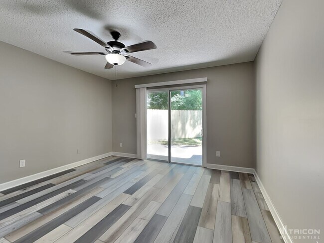 Building Photo - 2696 Greenwood Lane Middleburg FL